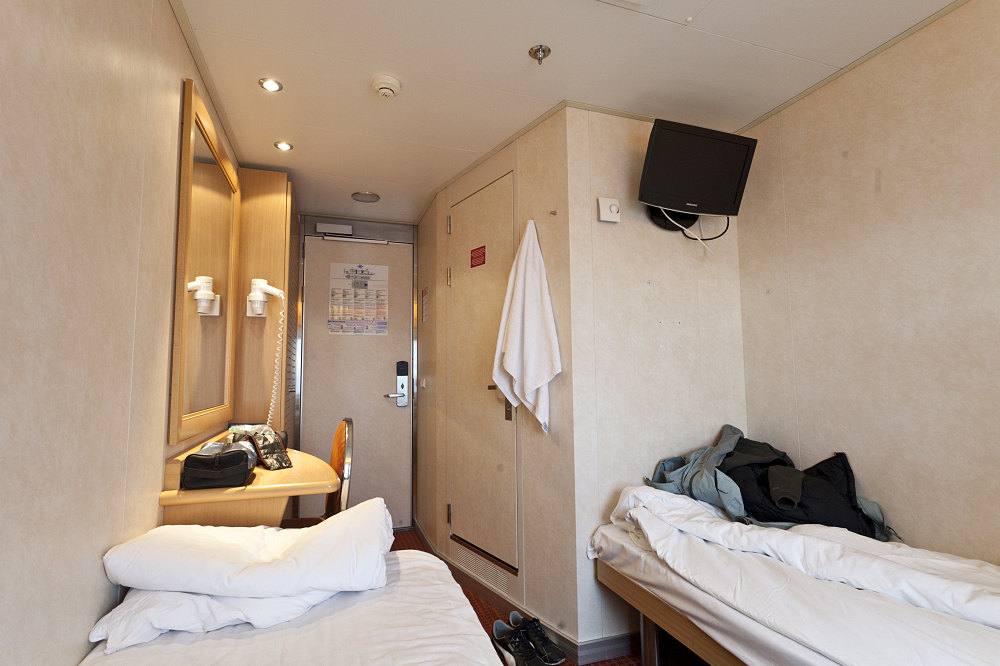 2 Berth Cabin Mv Atlantic Vision Overland To The Rock A Road
